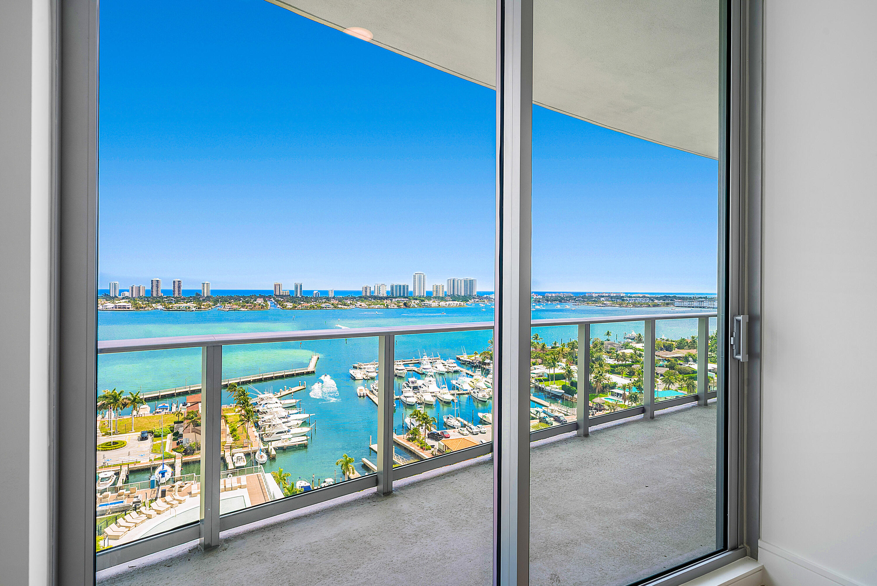 220 Lake Shore Drive 1508