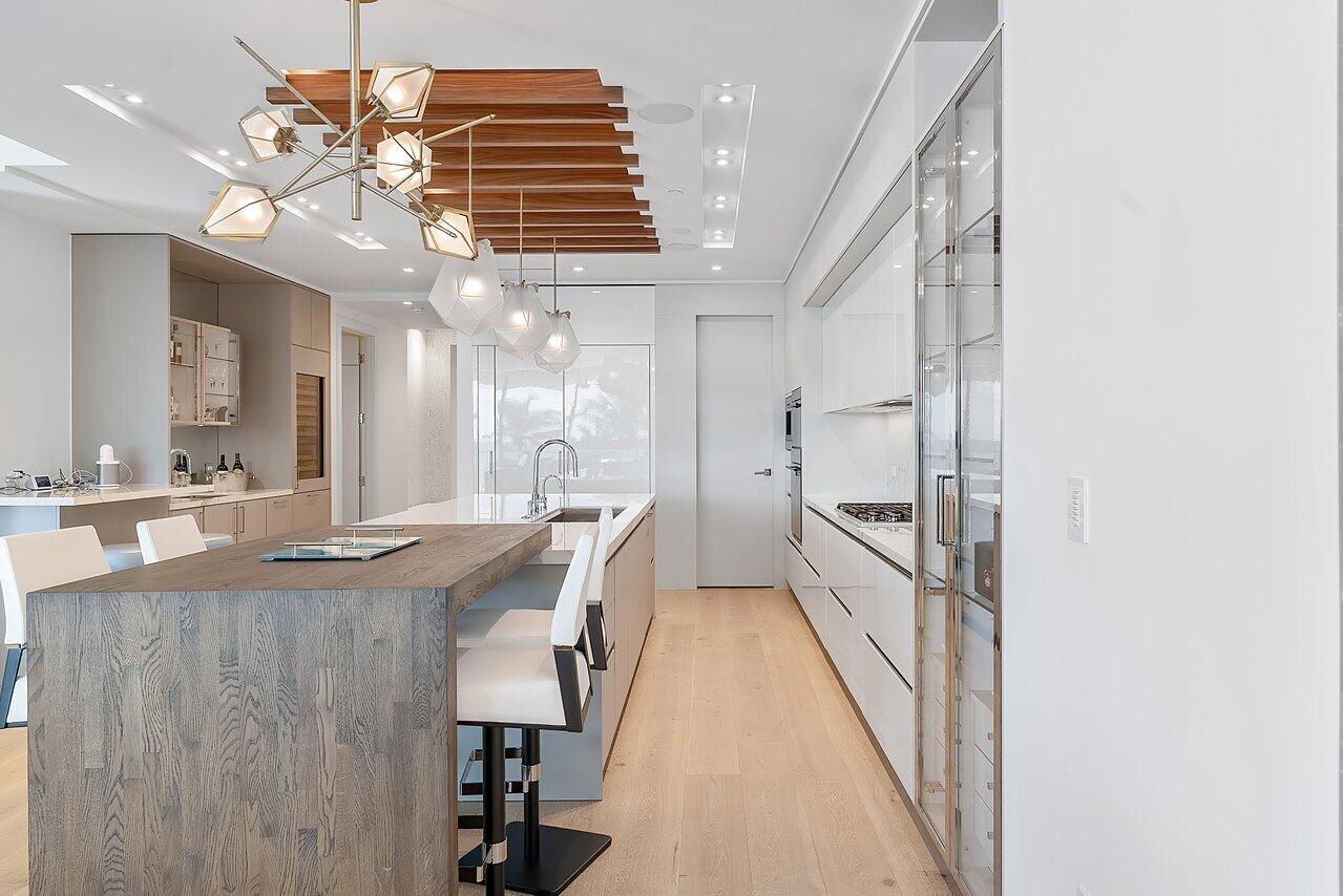 1901 S Ocean Boulevard 10