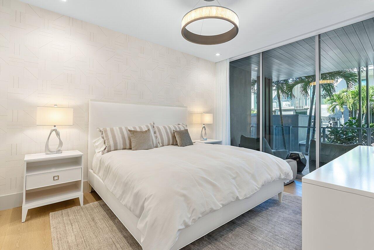 1901 S Ocean Boulevard 10