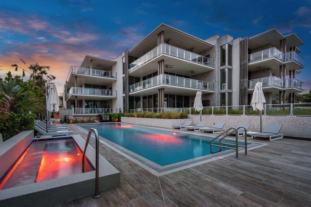 1901 S Ocean Boulevard 10