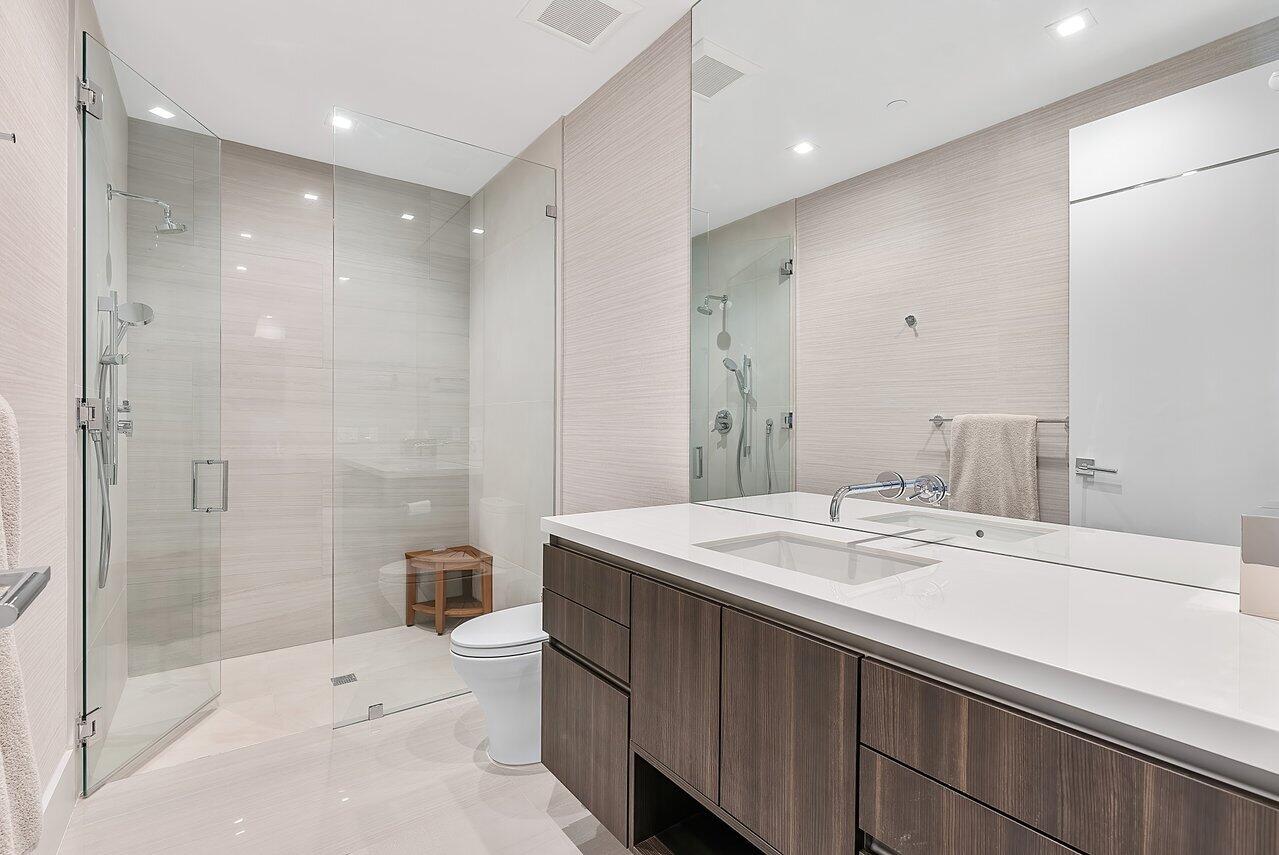 1901 S Ocean Boulevard 10