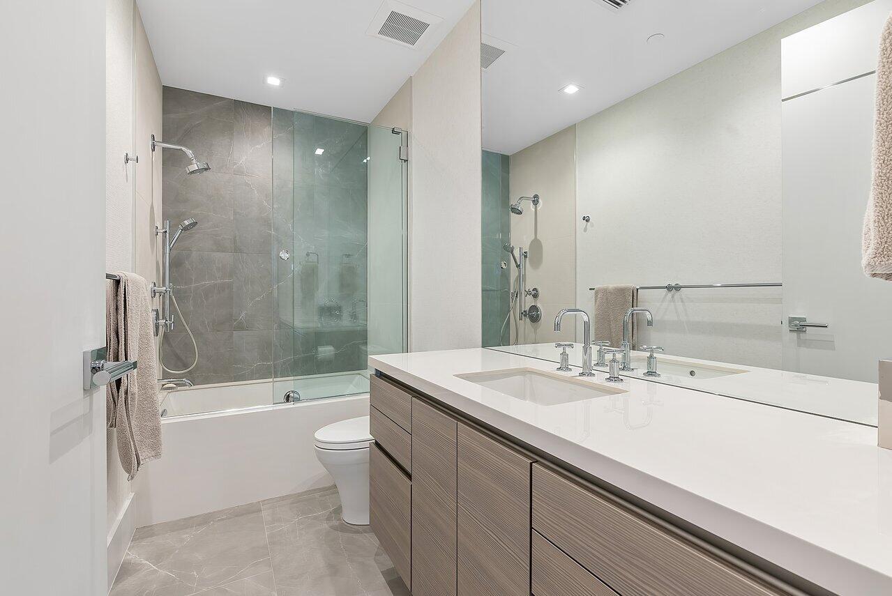 1901 S Ocean Boulevard 10