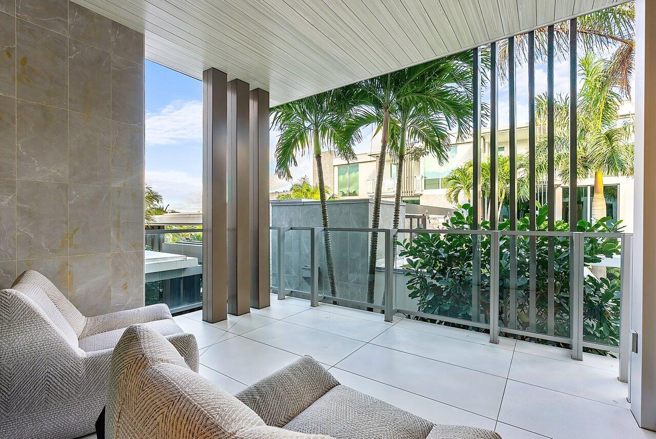 1901 S Ocean Boulevard 10