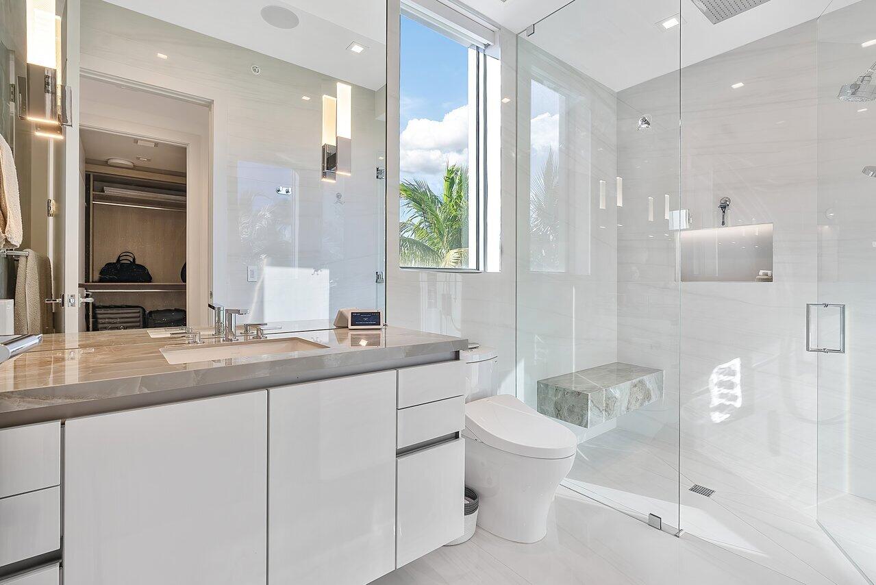 1901 S Ocean Boulevard 10
