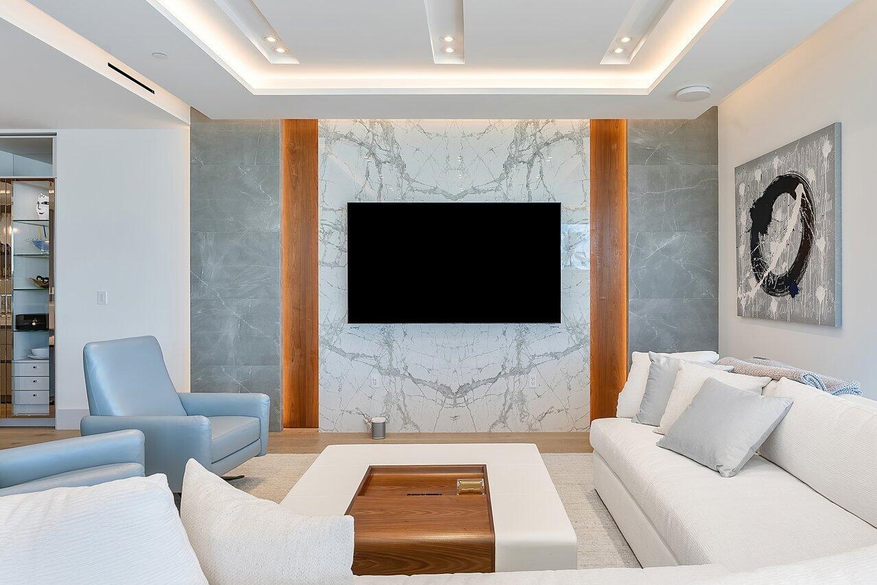 1901 S Ocean Boulevard 10