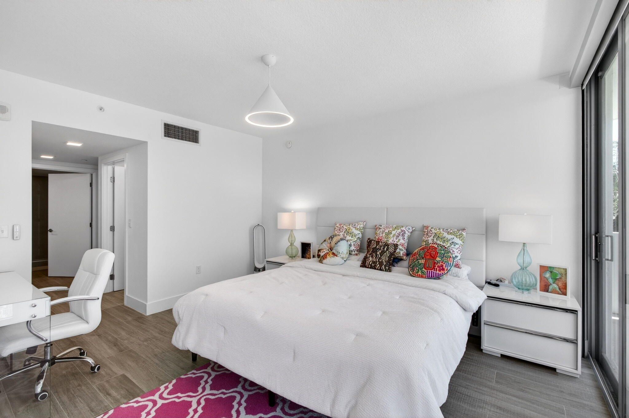 111 SE 1st Avenue 406