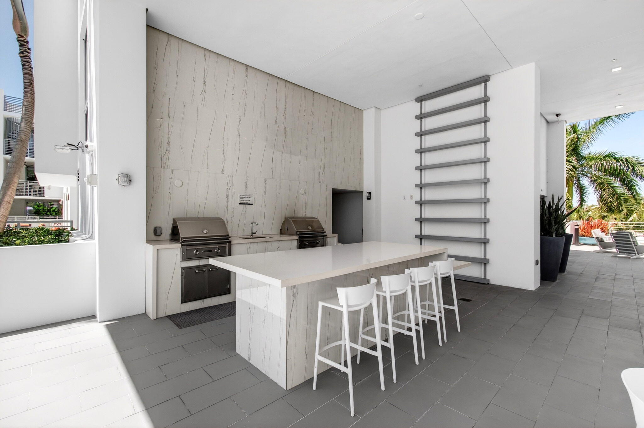 111 SE 1st Avenue 406