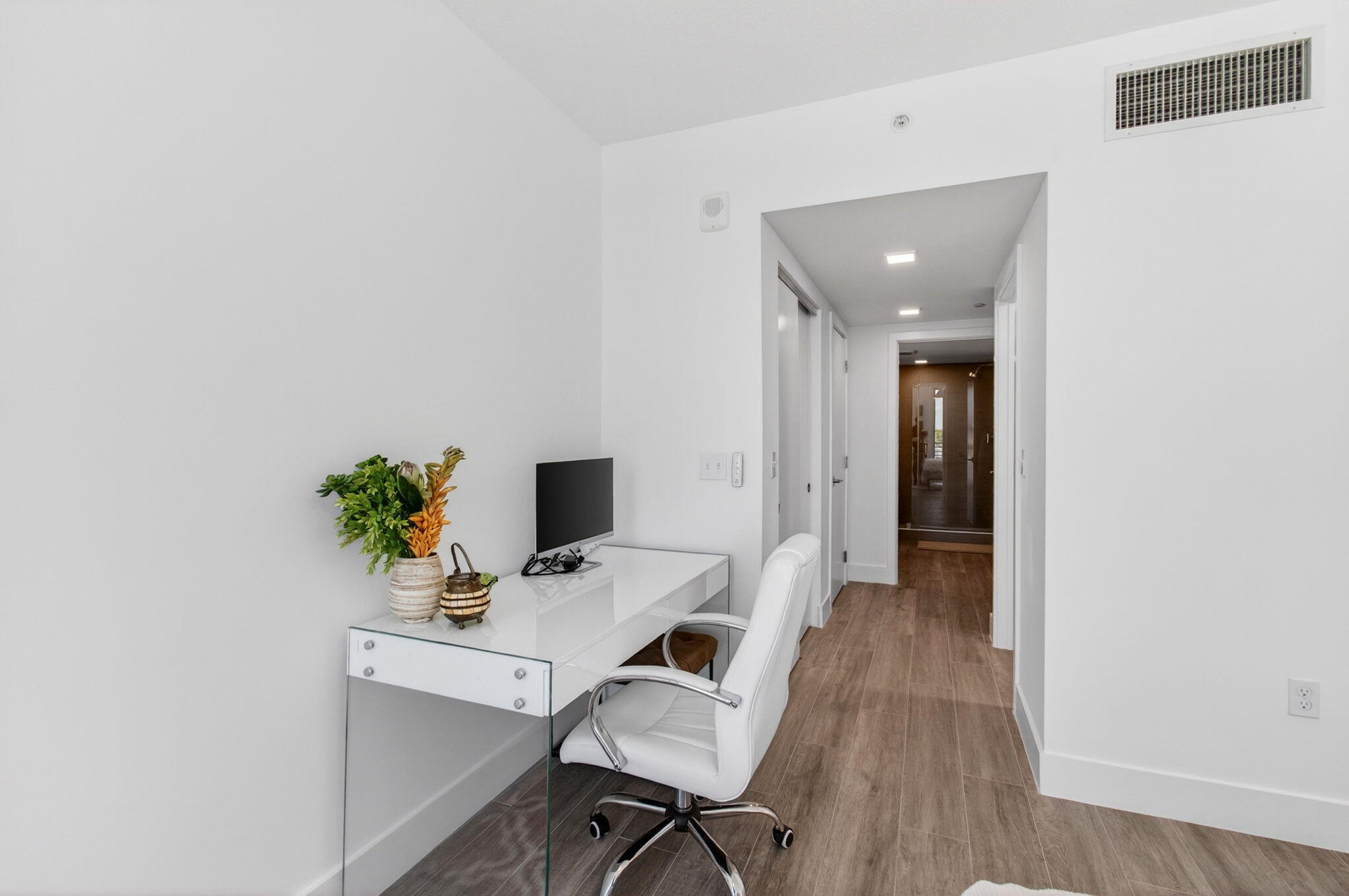 111 SE 1st Avenue 406