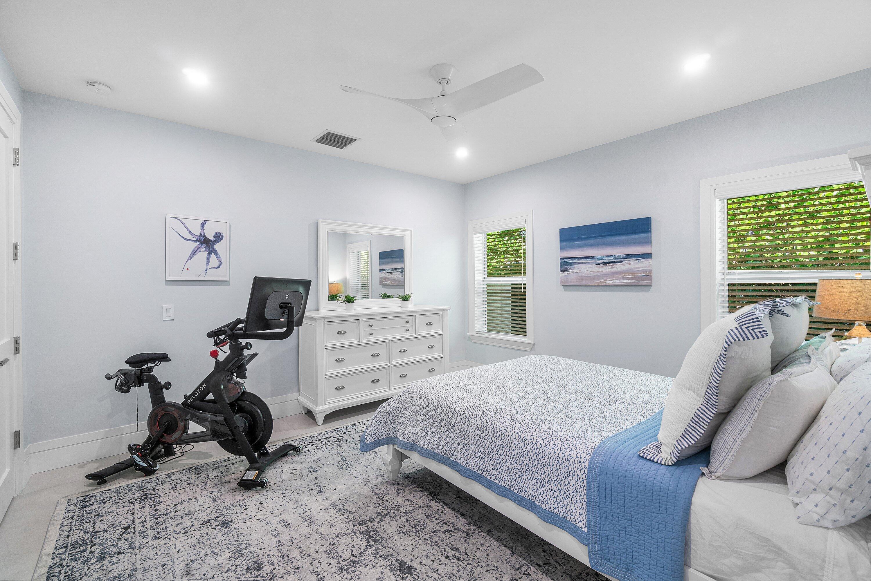 917 SW 36th Court