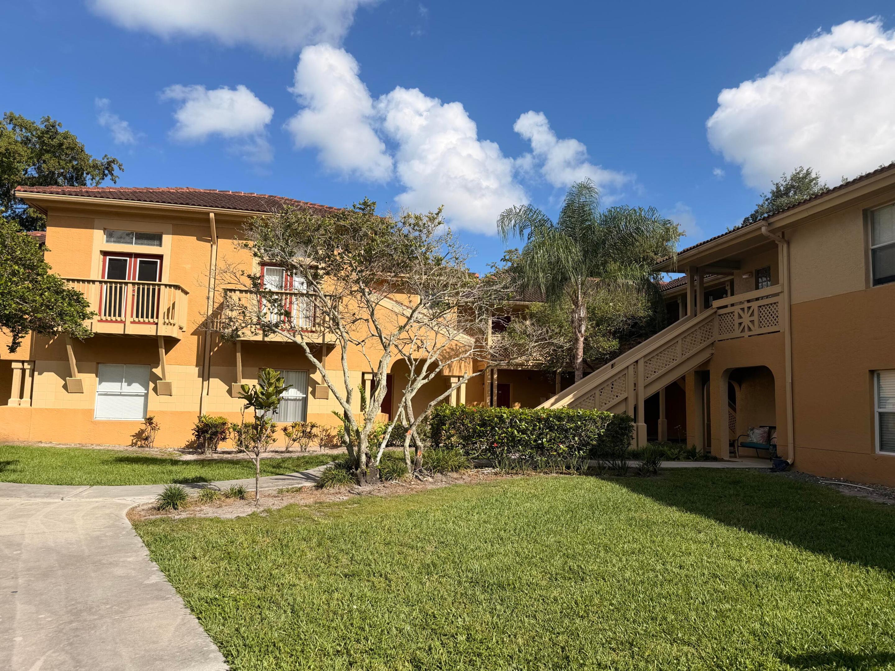 4823 Via Palm Lakes 1322