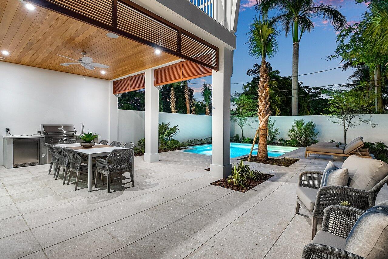 909 Bond Way