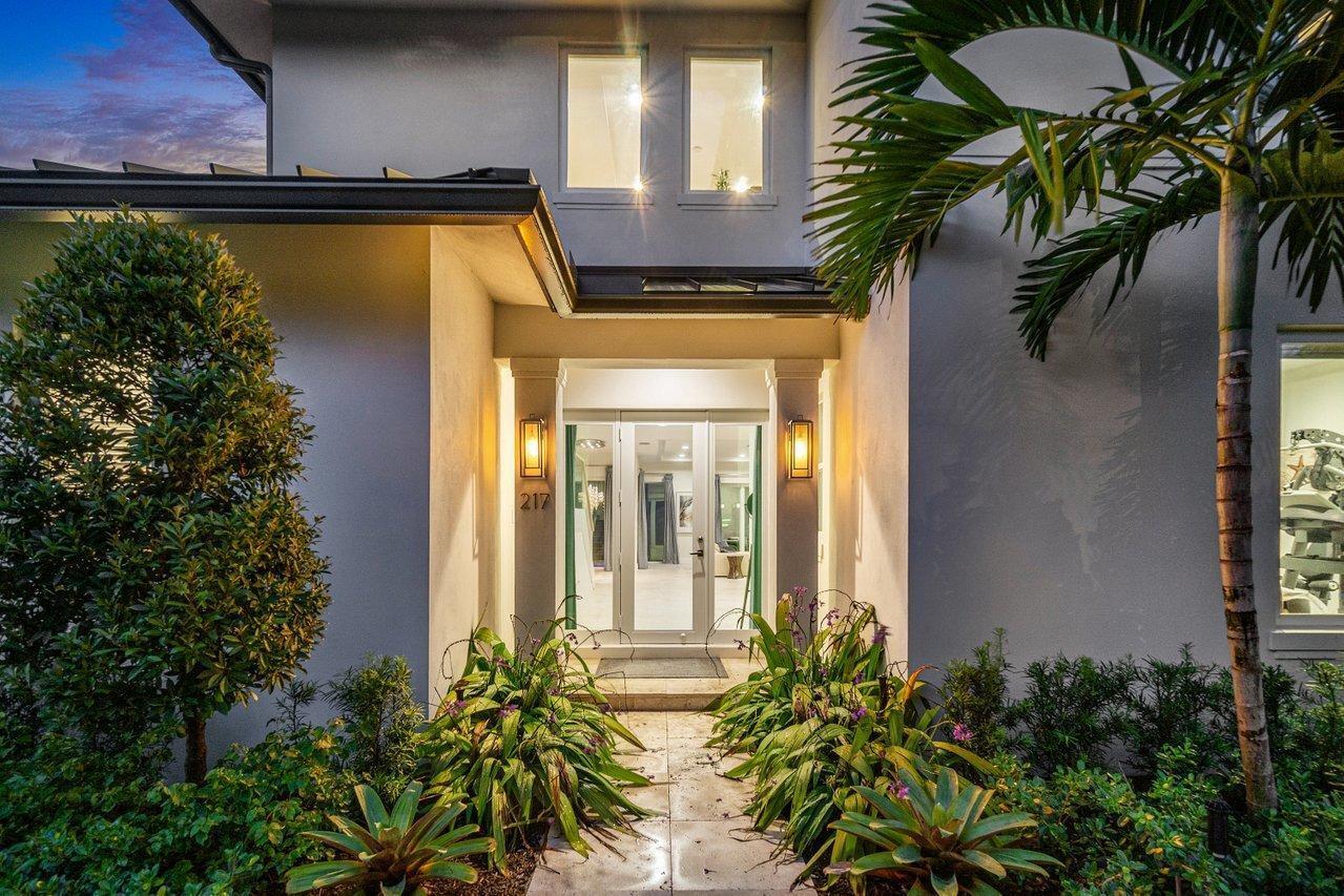 217 Gulfstream Boulevard