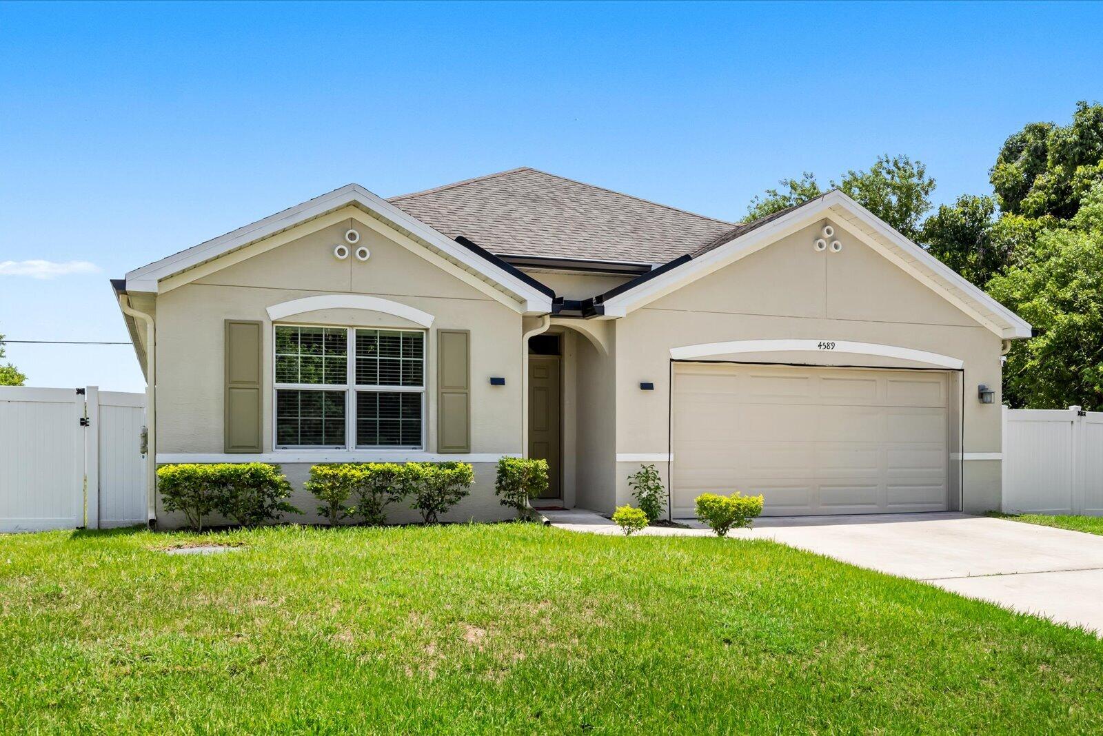 4589 SW Uleta Street, Port St. Lucie