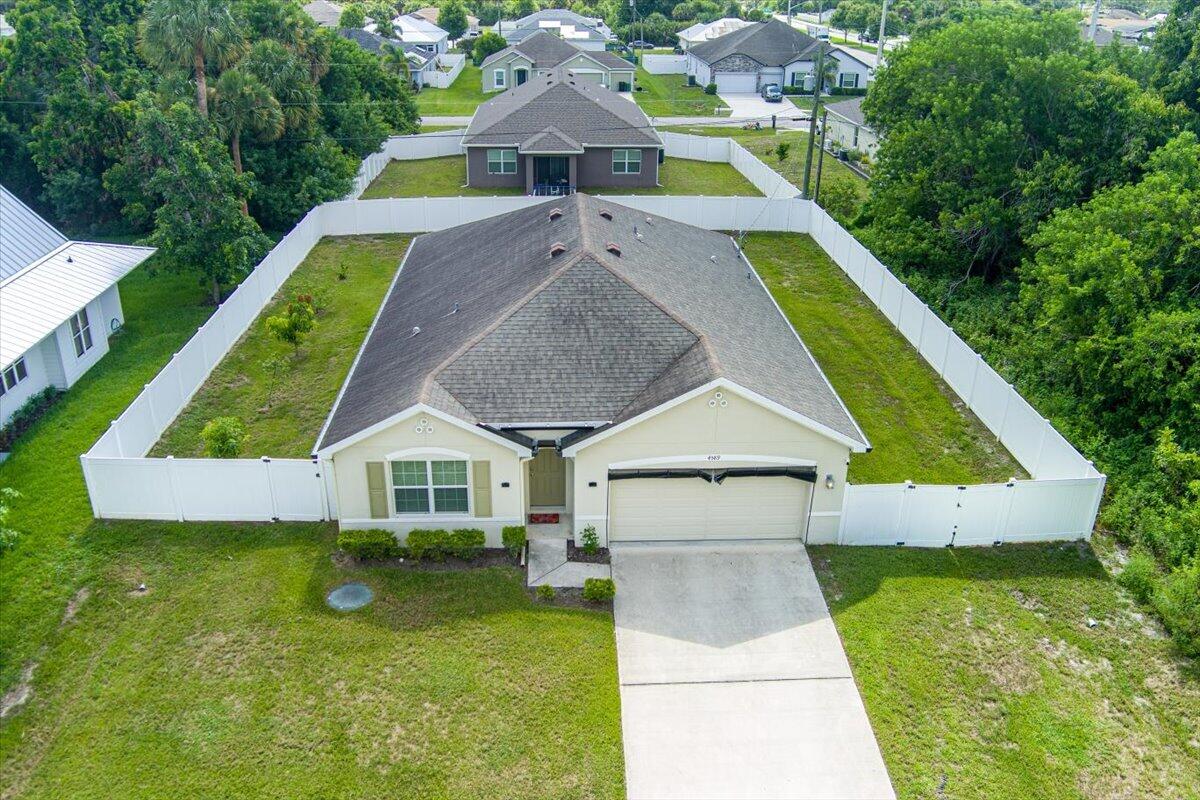 4589 SW Uleta Street, Port St. Lucie