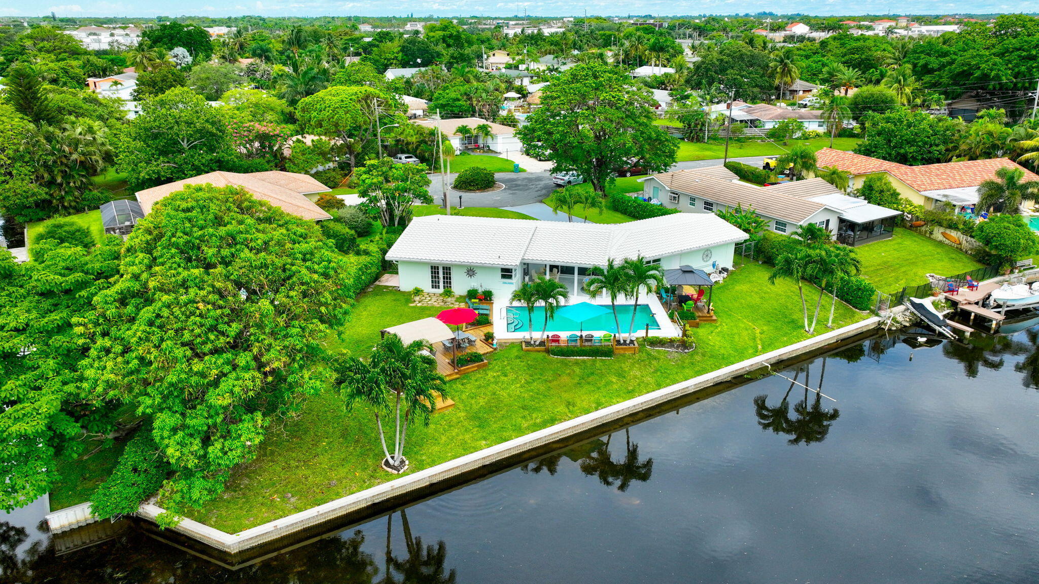 302 Venice Drive
