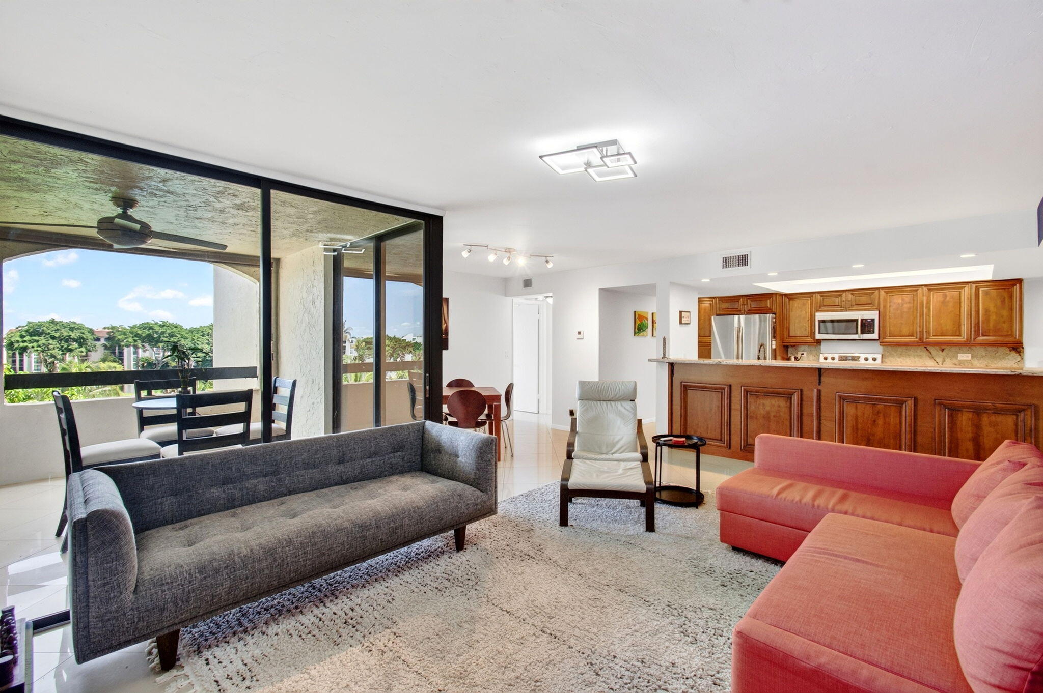 825 Egret Circle 504