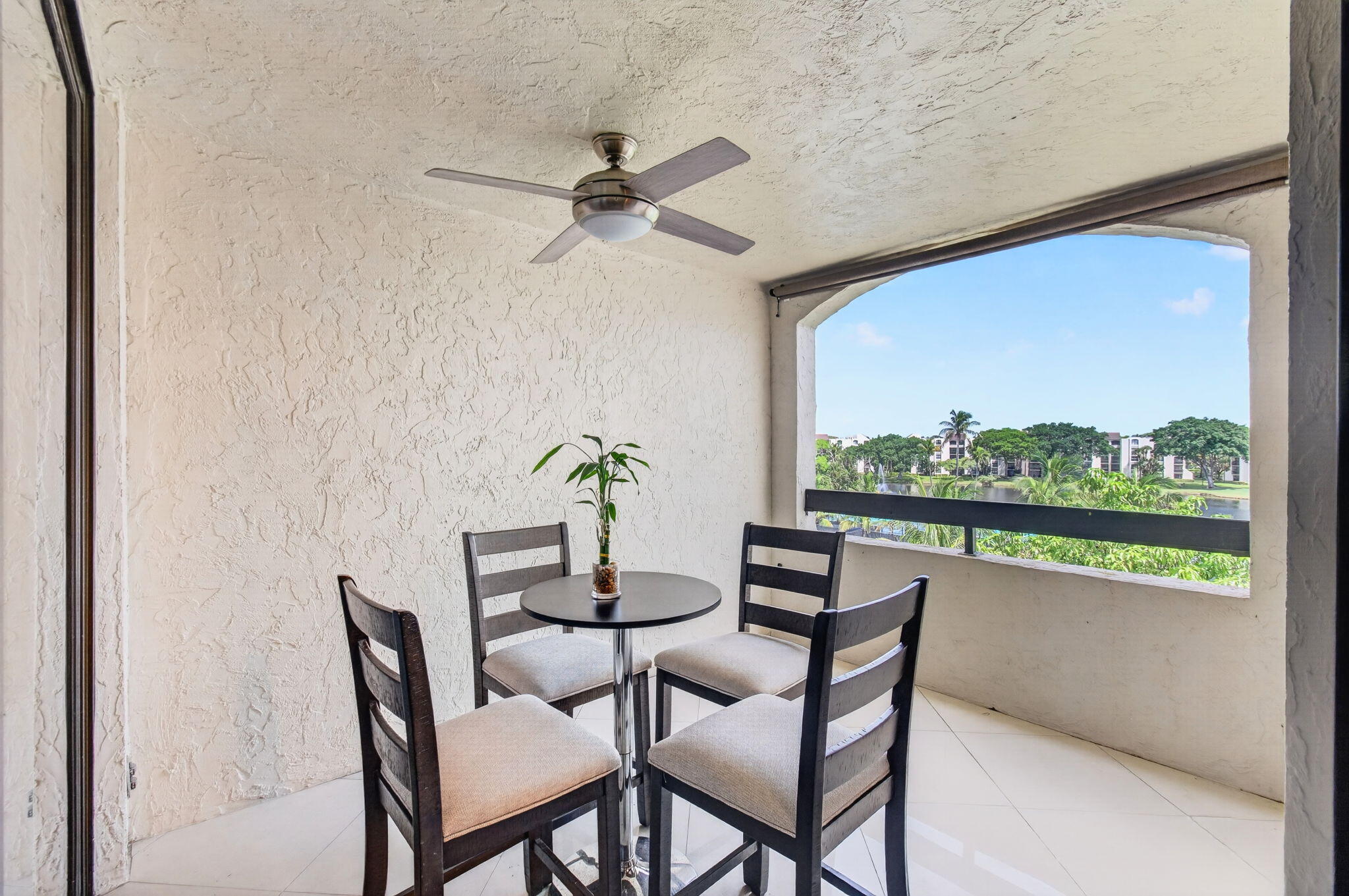 825 Egret Circle 504