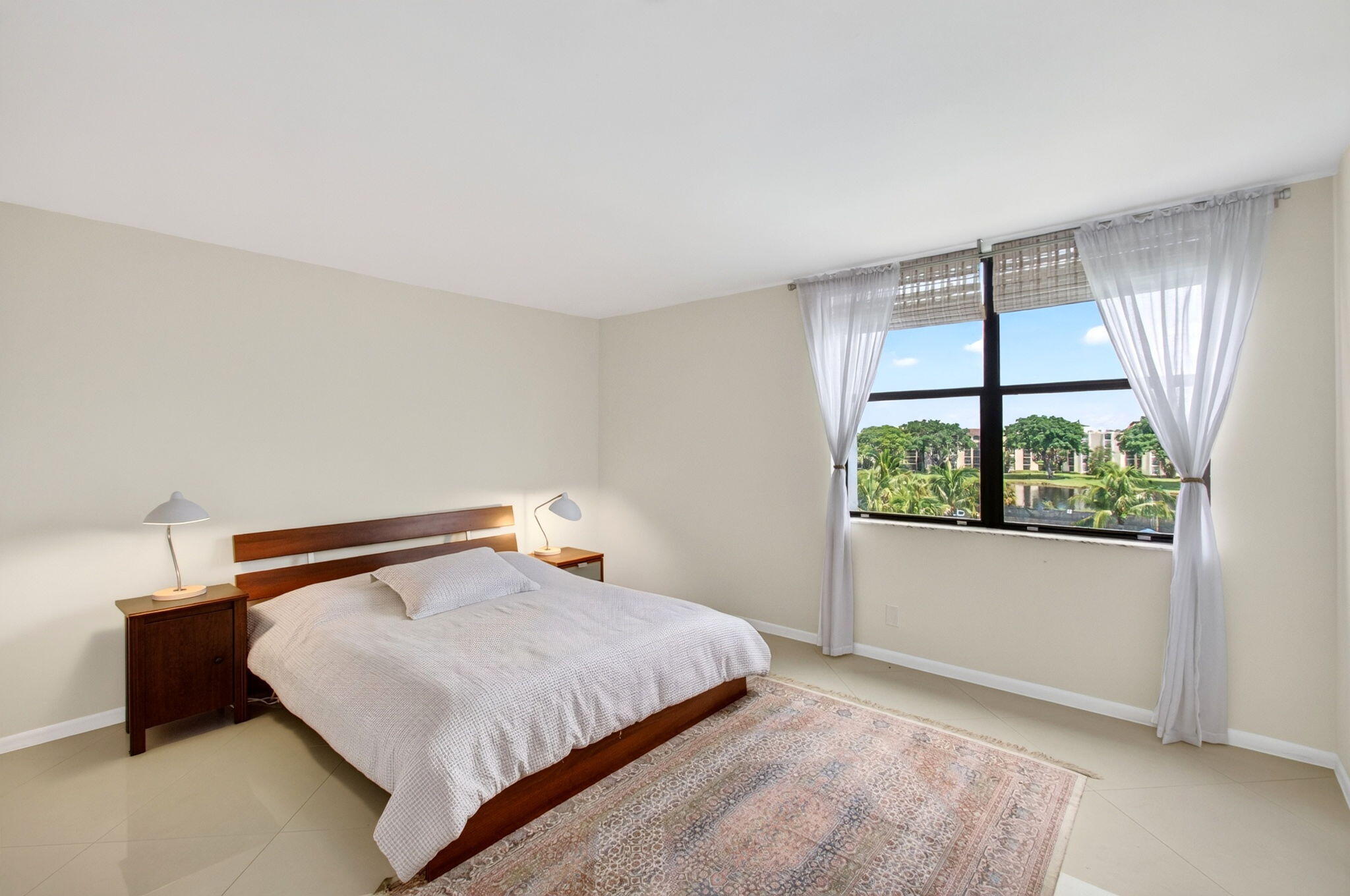 825 Egret Circle 504