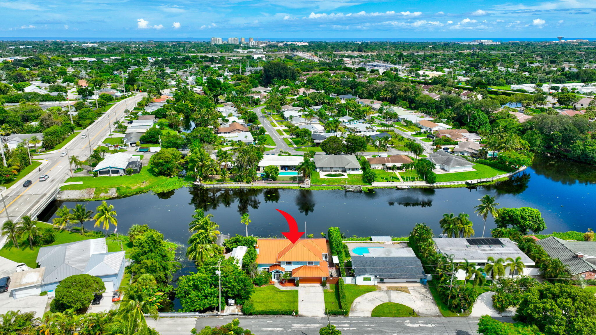 502 VENICE Drive
