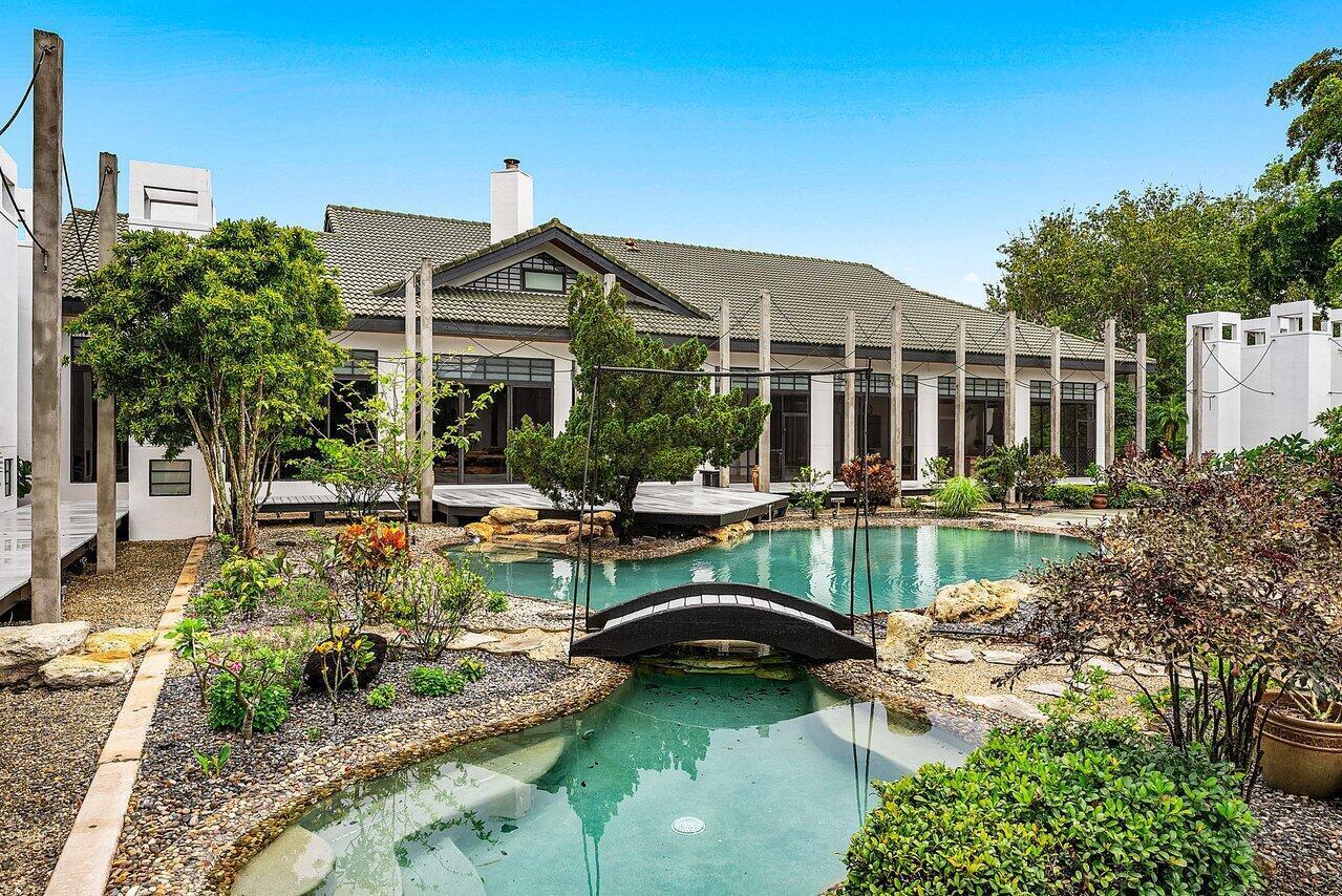 8549 SURREY Lane