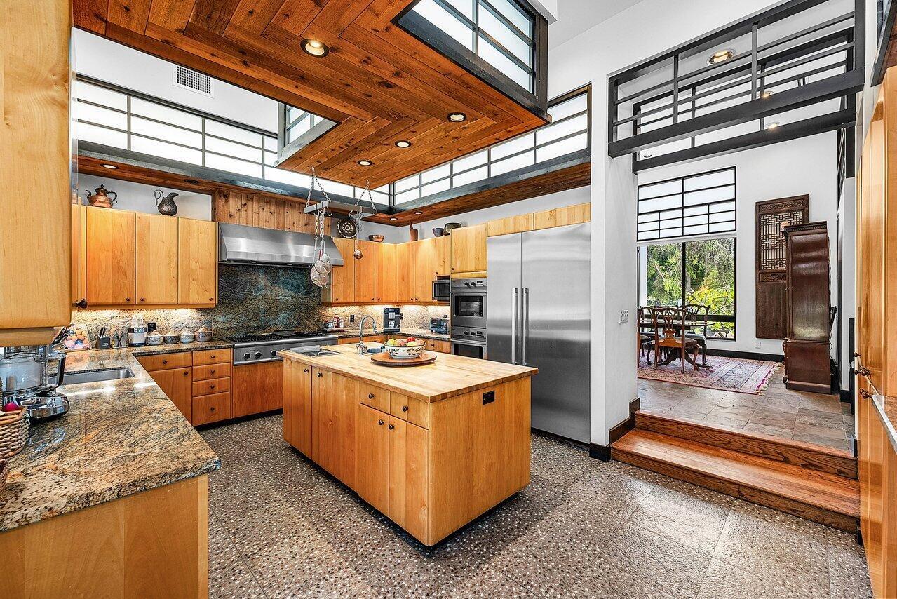 8549 SURREY Lane