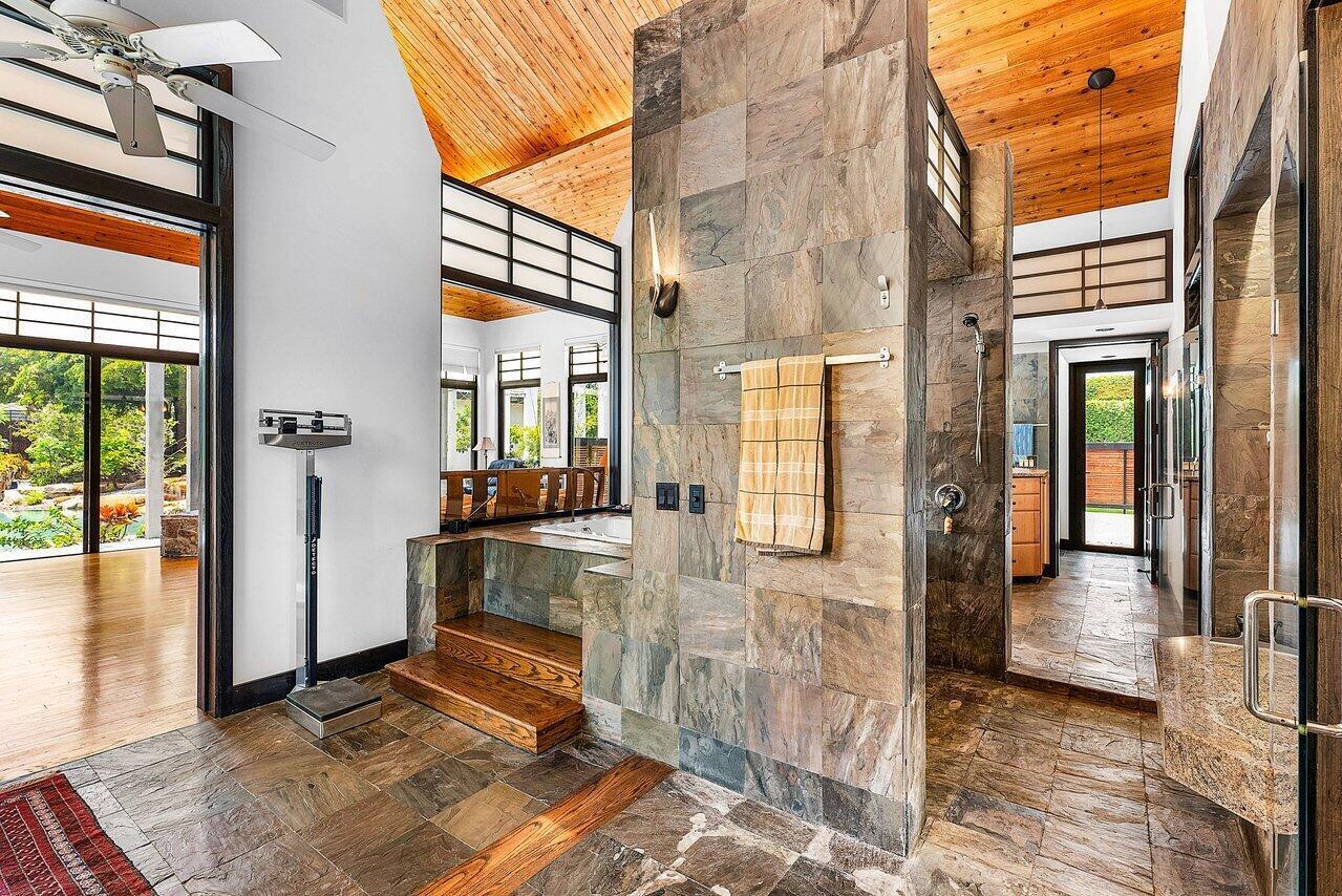 8549 SURREY Lane