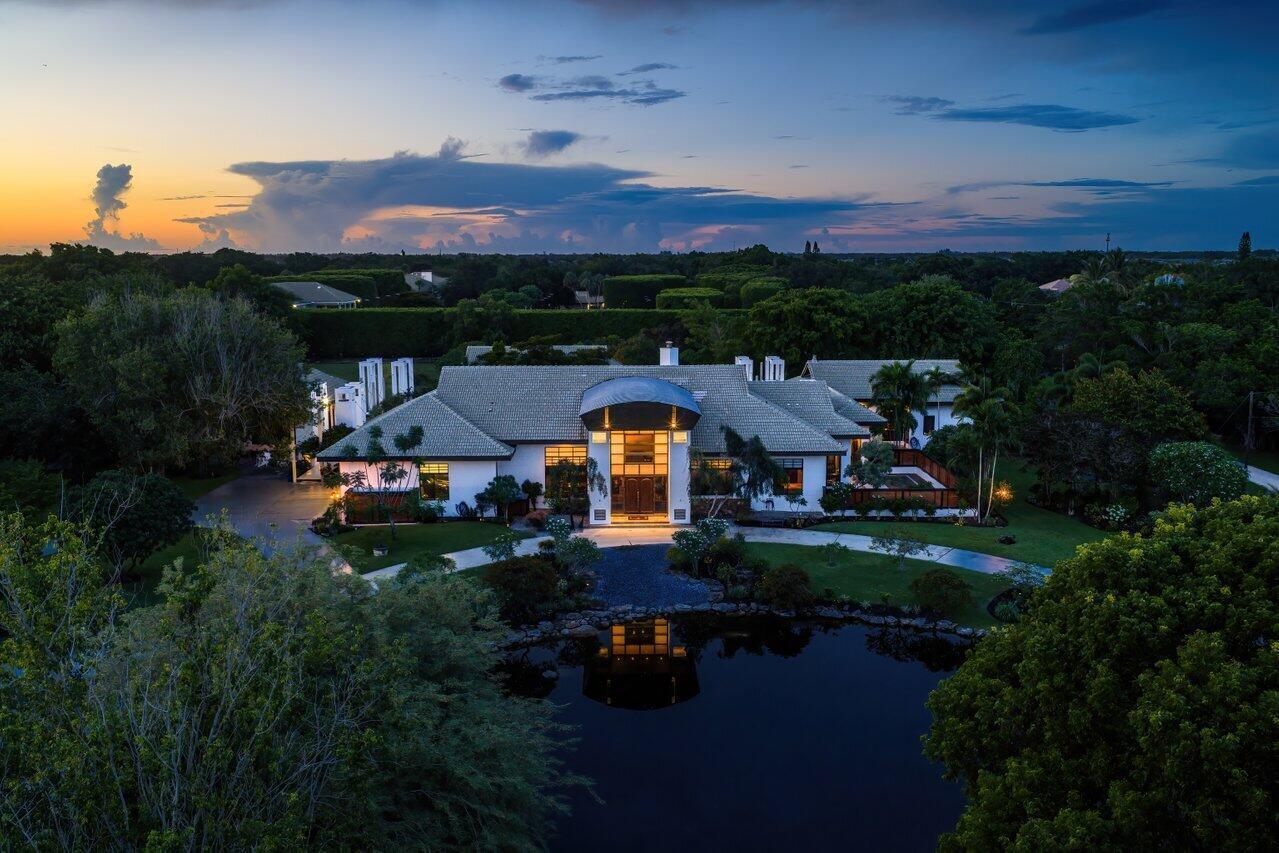 8549 SURREY Lane