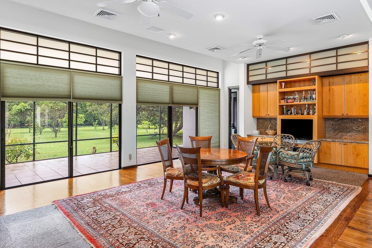8549 SURREY Lane