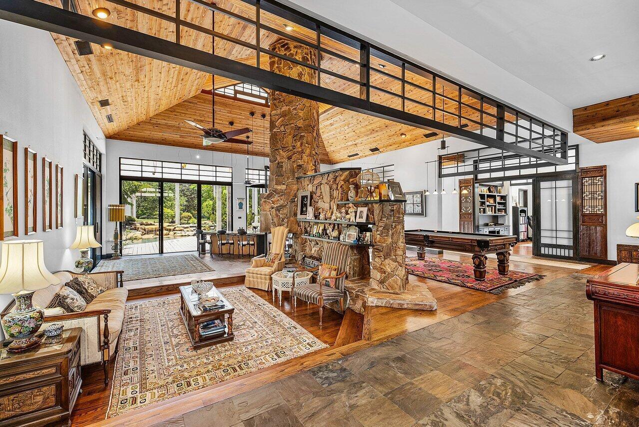 8549 SURREY Lane