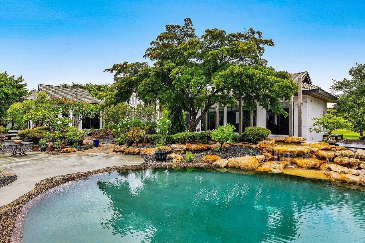 8549 SURREY Lane