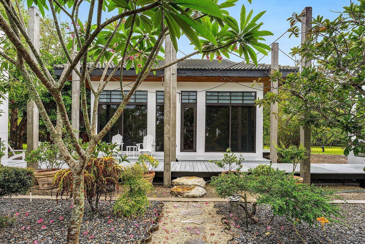 8549 SURREY Lane