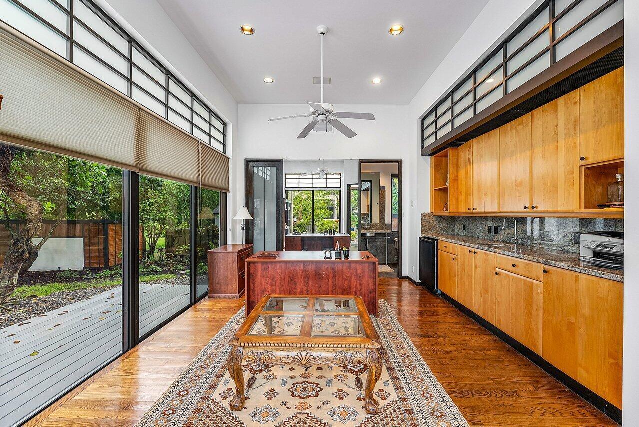 8549 SURREY Lane