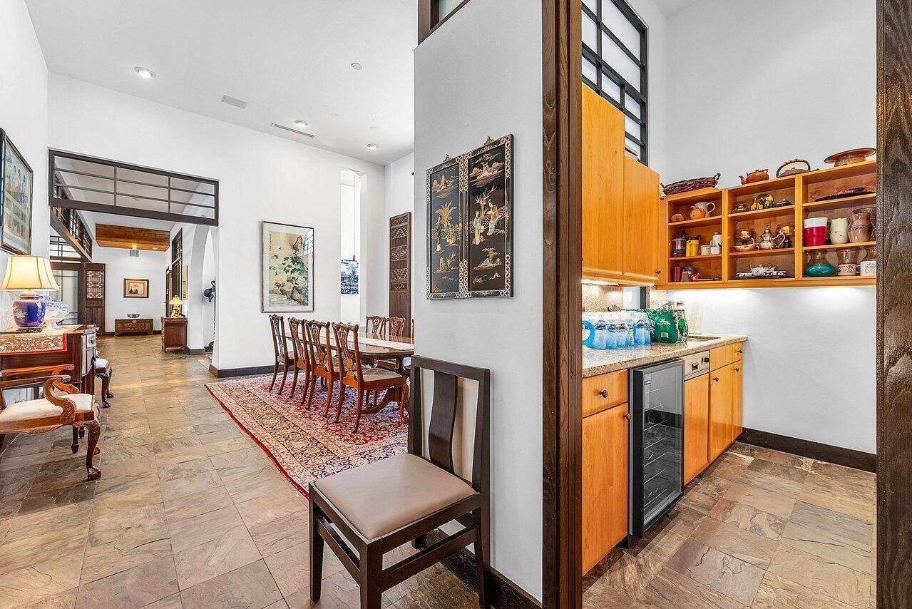 8549 SURREY Lane