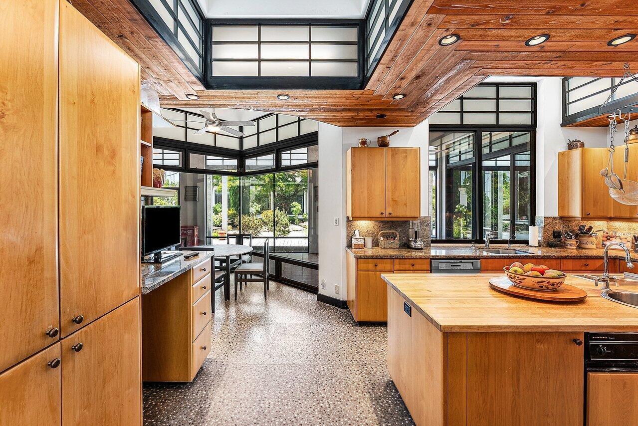 8549 SURREY Lane