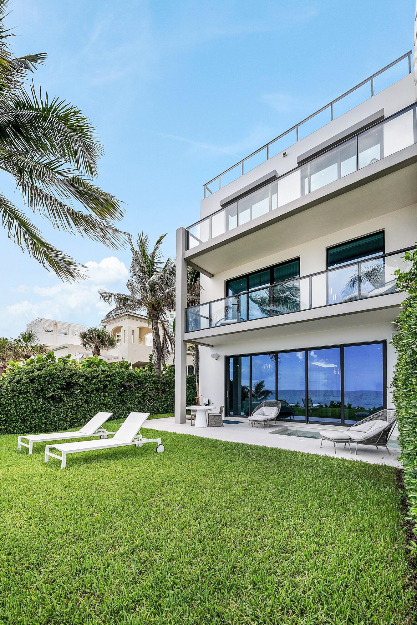3621 S OCEAN Boulevard 6