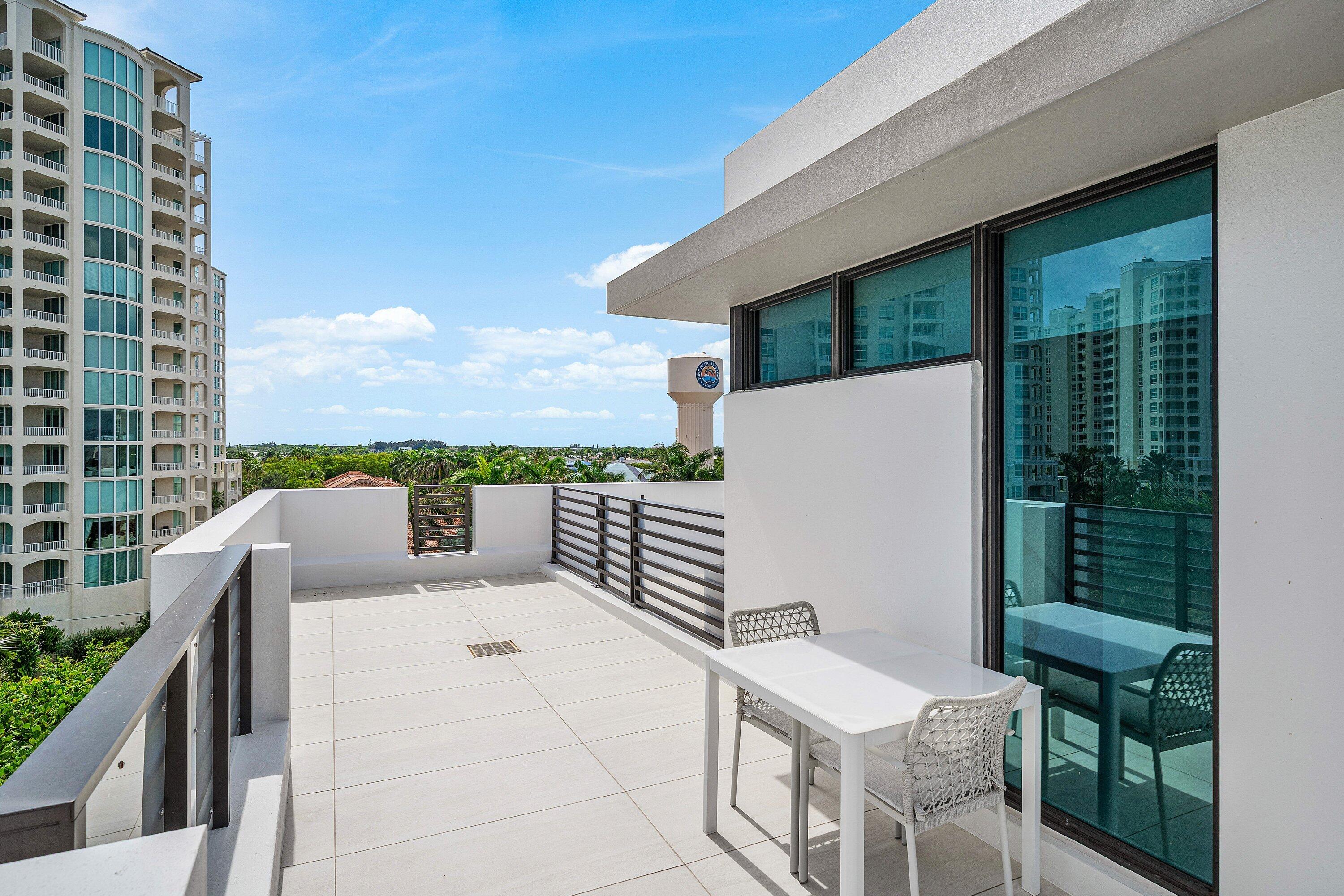 3621 S OCEAN Boulevard 6