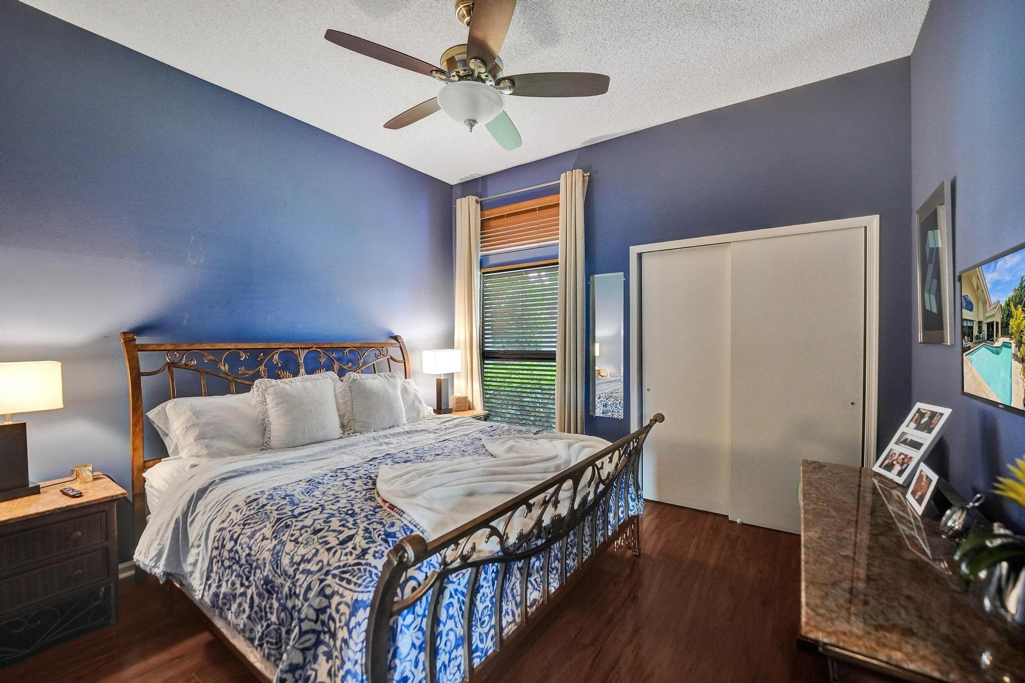 2664 NW 49th St
