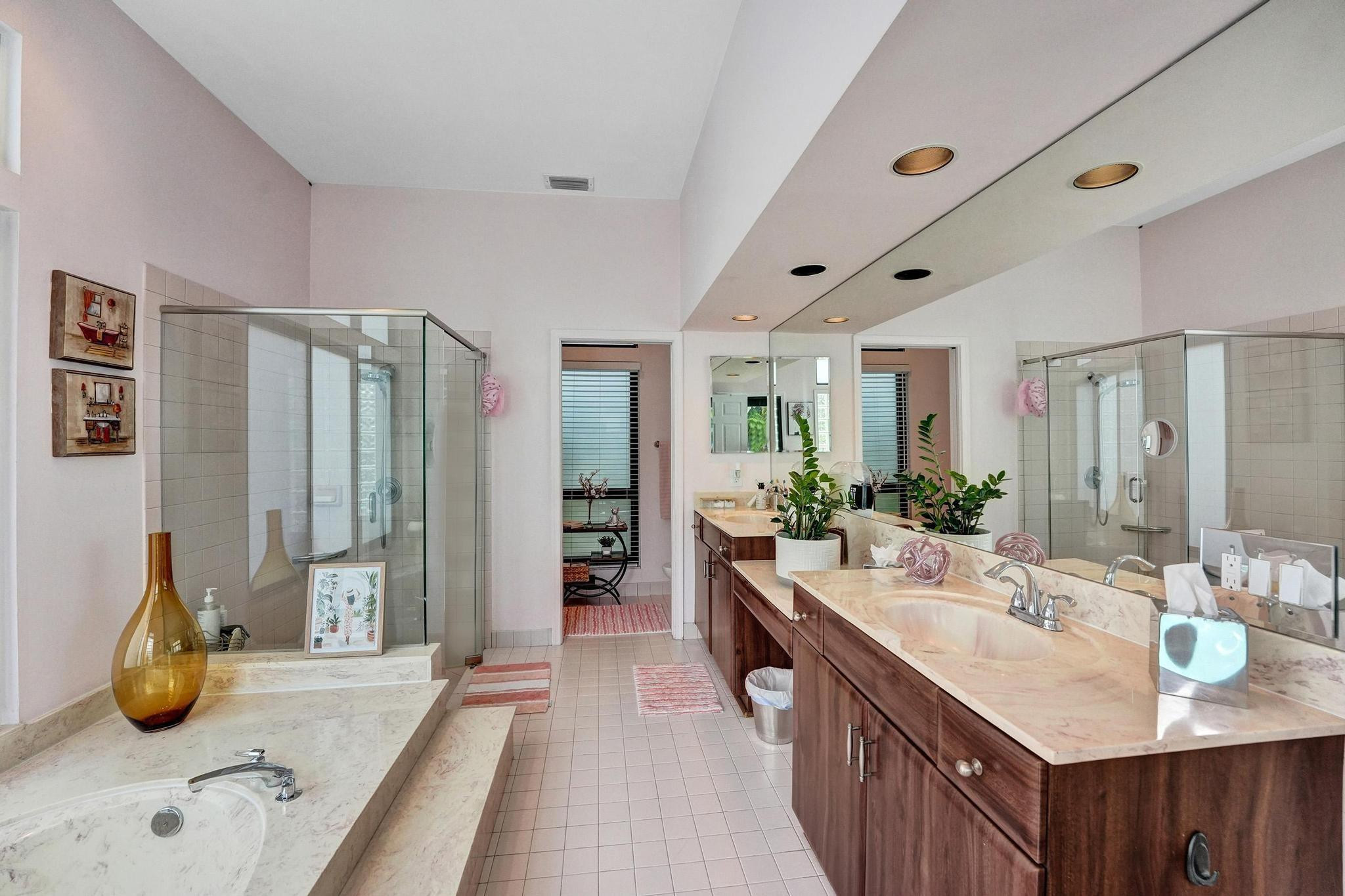 2664 NW 49th St