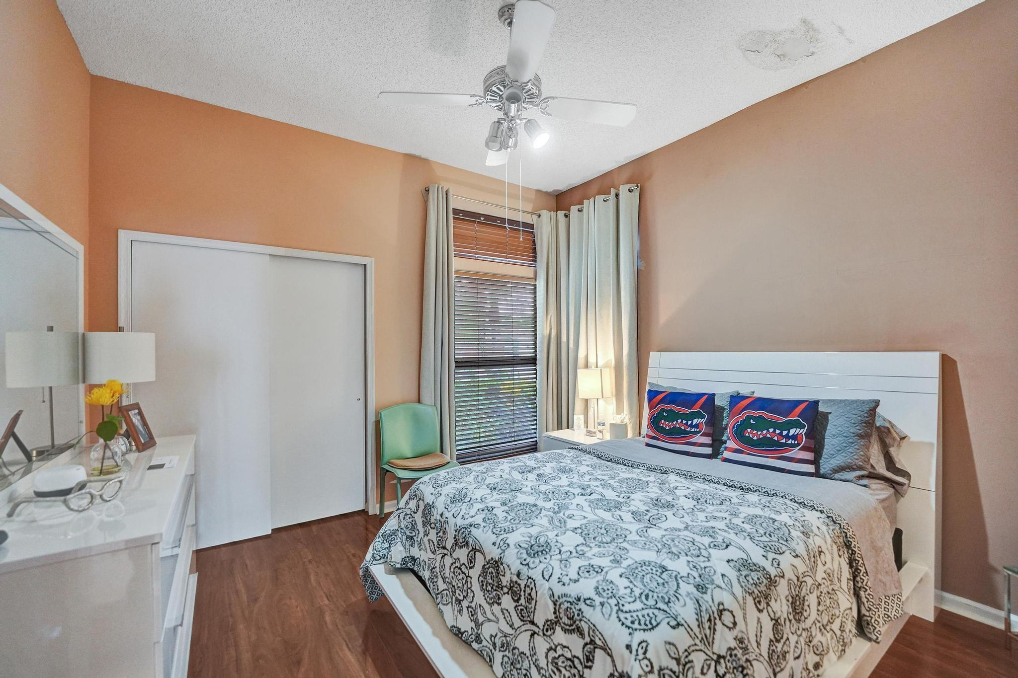 2664 NW 49th St
