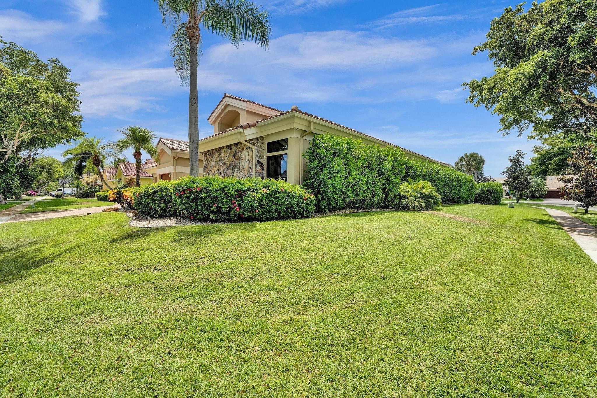 2664 NW 49th St