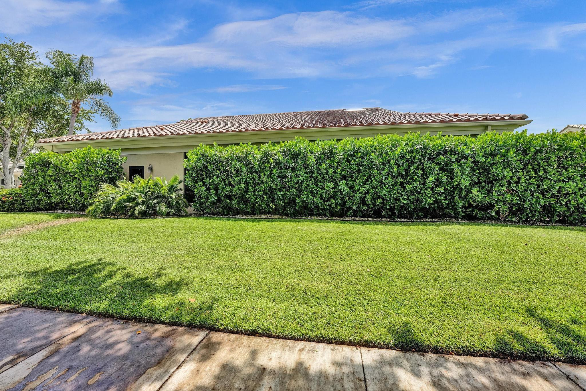 2664 NW 49th St