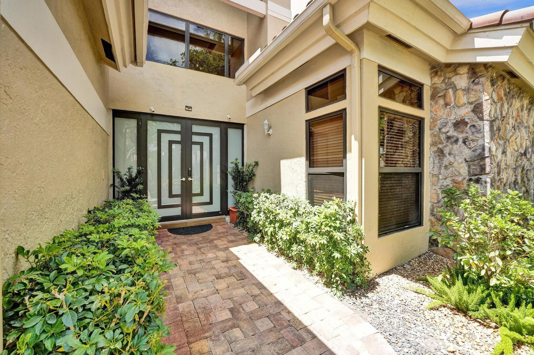 2664 NW 49th St
