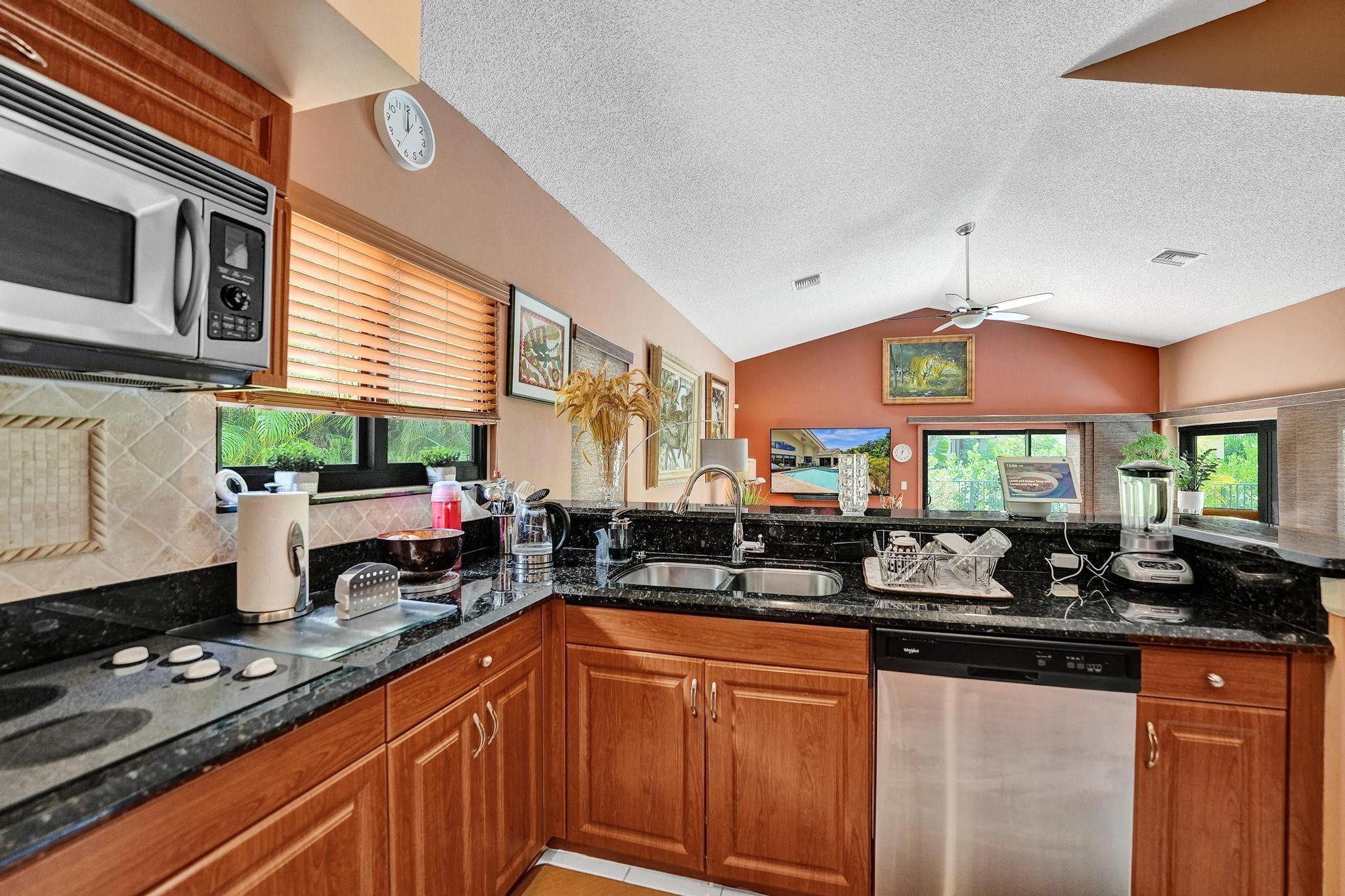 2664 NW 49th St