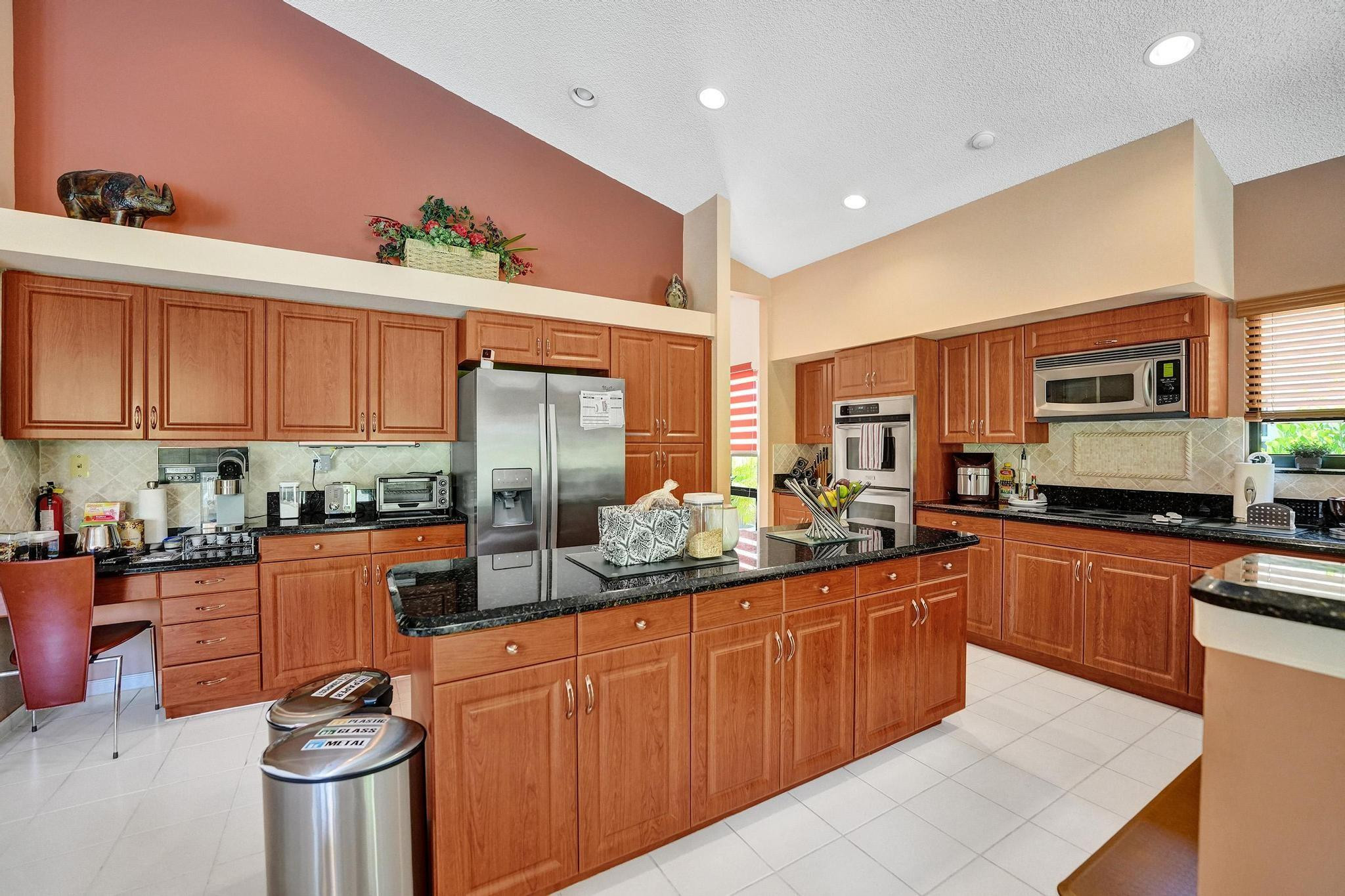 2664 NW 49th St