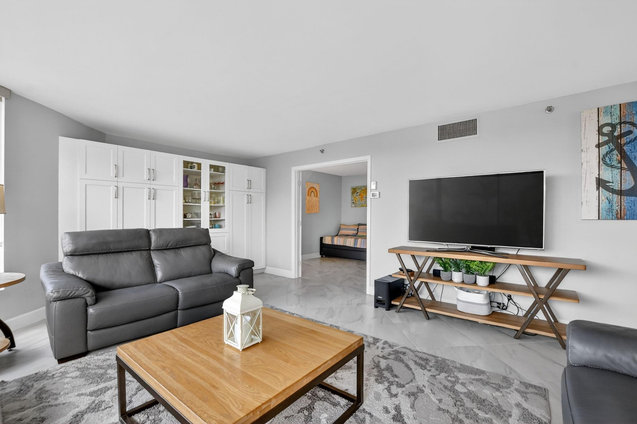 2575 S Ocean Boulevard 109S