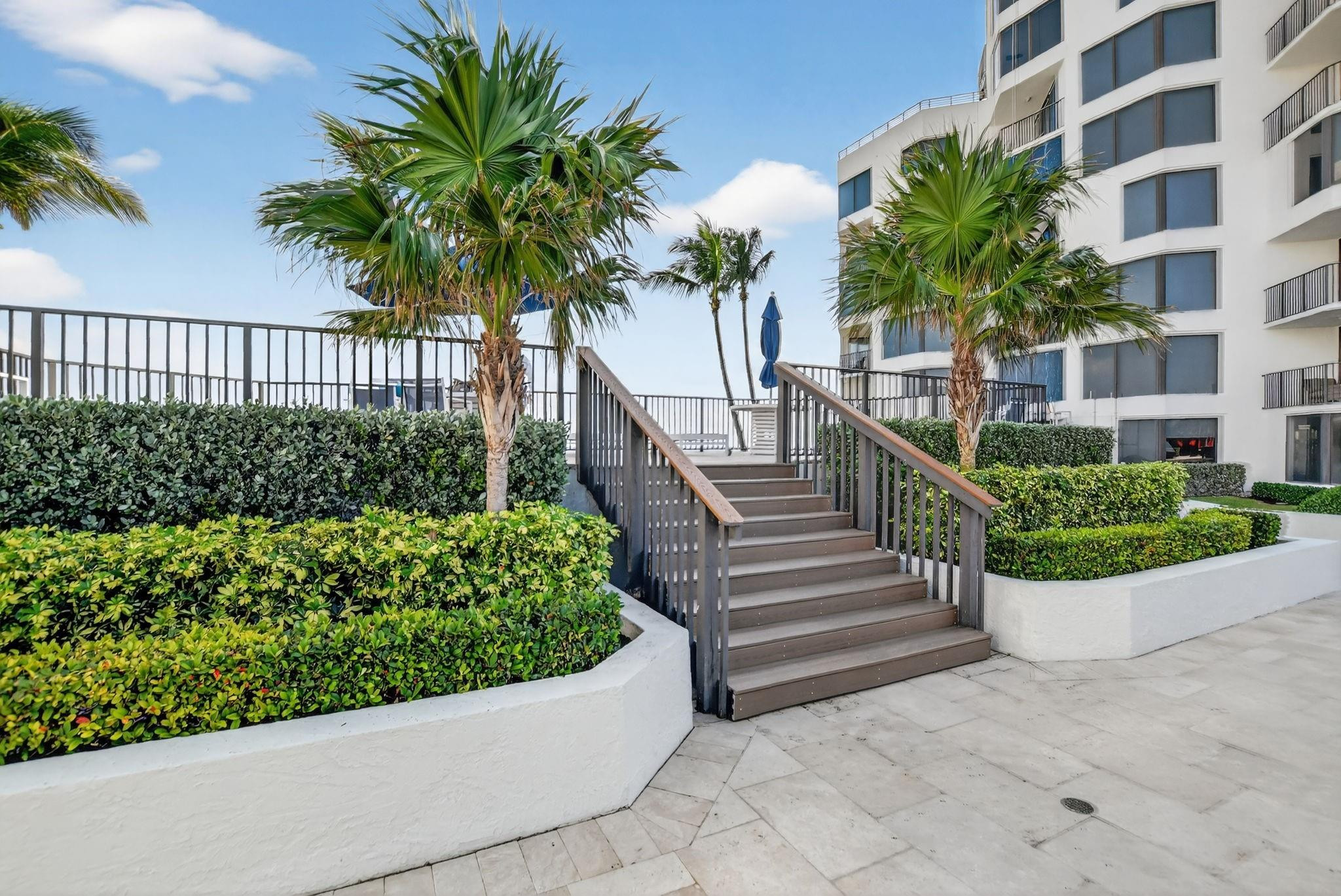 2575 S Ocean Boulevard 109S