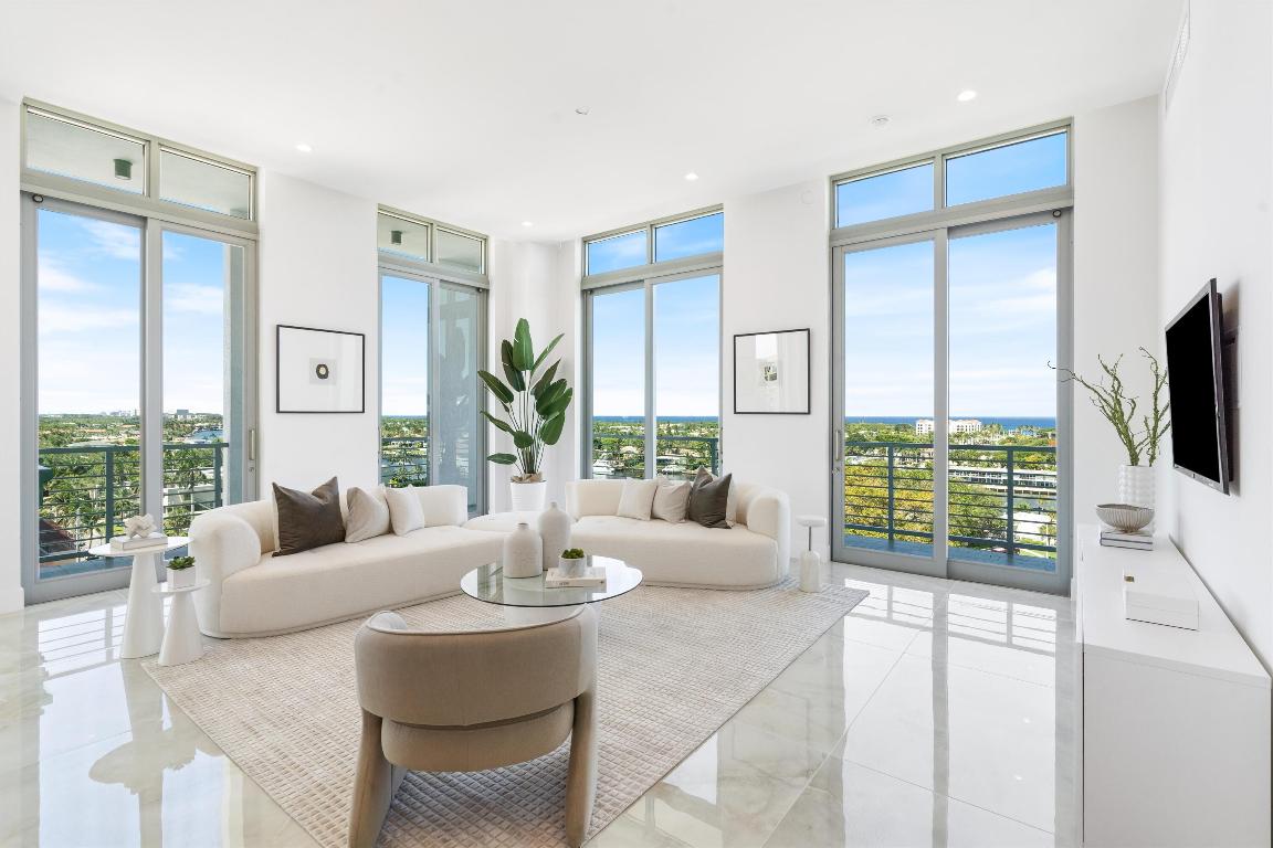 495 E Royal Palm Rd Road 901