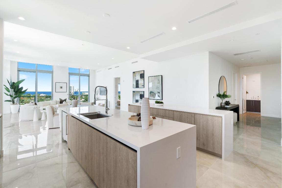 495 E Royal Palm Rd Road 901