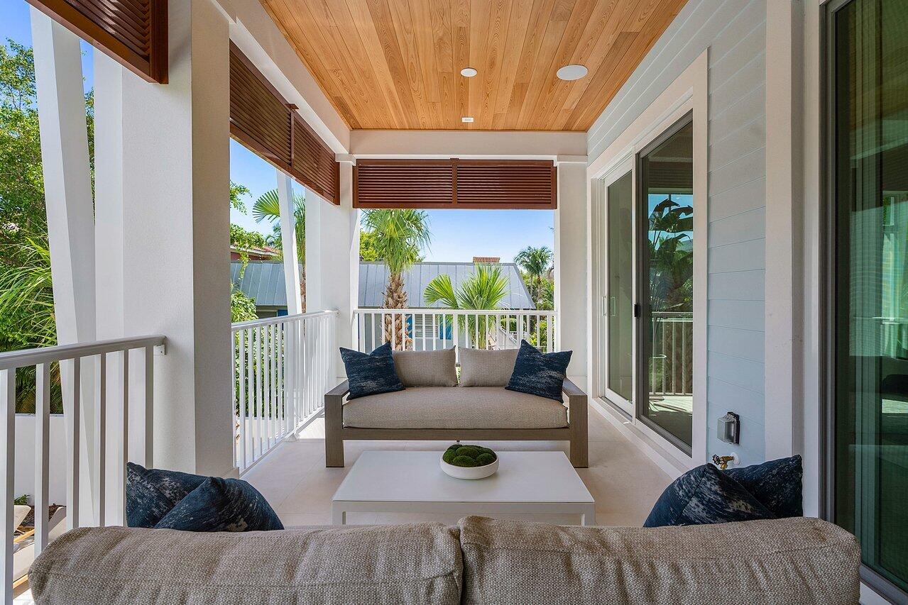 913 Bond Way, Delray Beach FL, 33483