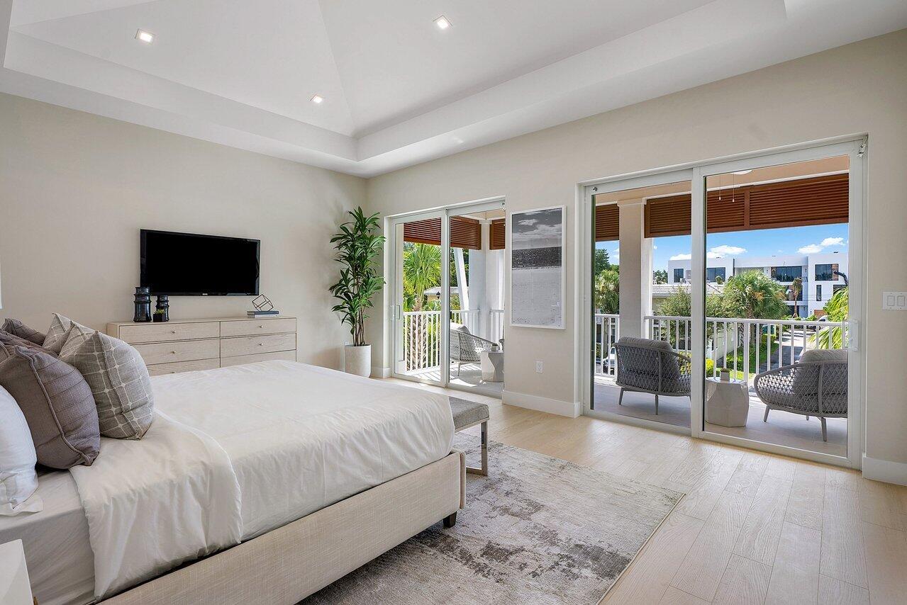 913 Bond Way, Delray Beach FL, 33483